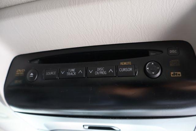 Toyota Sienna  2004