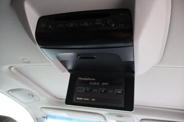 Toyota Sienna  2004