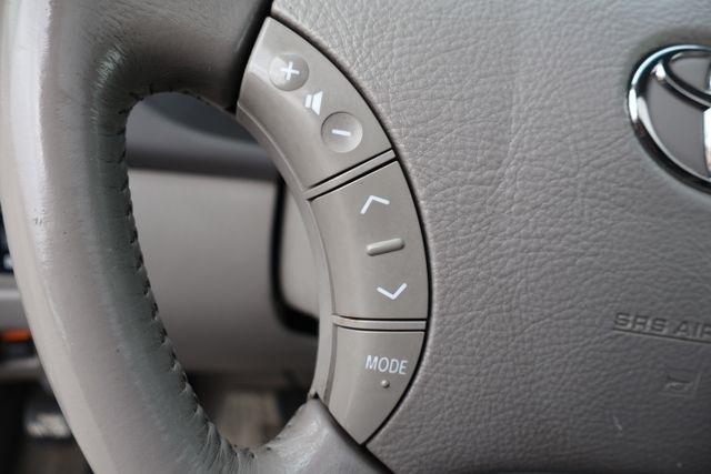 Toyota Sienna  2004
