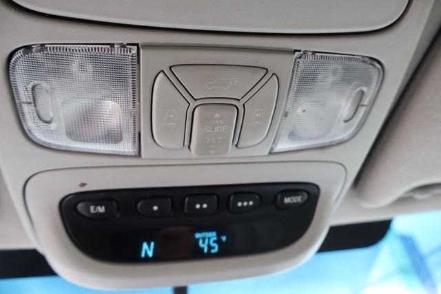 Toyota Sienna  2004