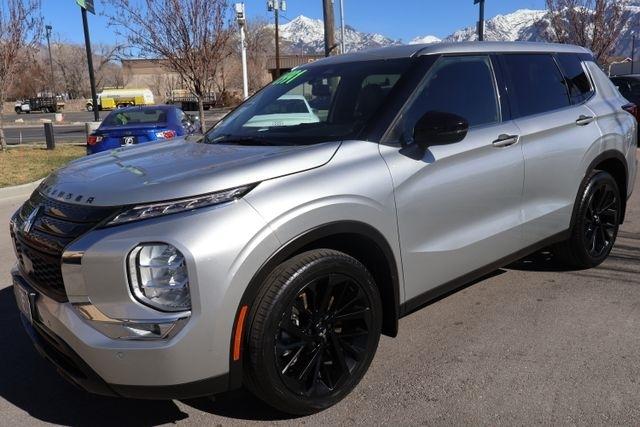 Mitsubishi Outlander  2022