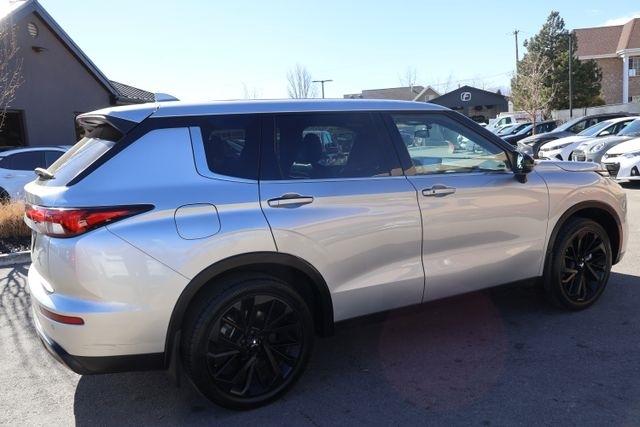 Mitsubishi Outlander  2022