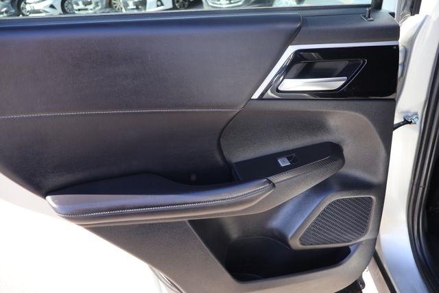 Mitsubishi Outlander  2022