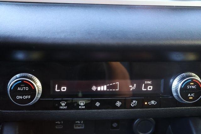 Mitsubishi Outlander  2022