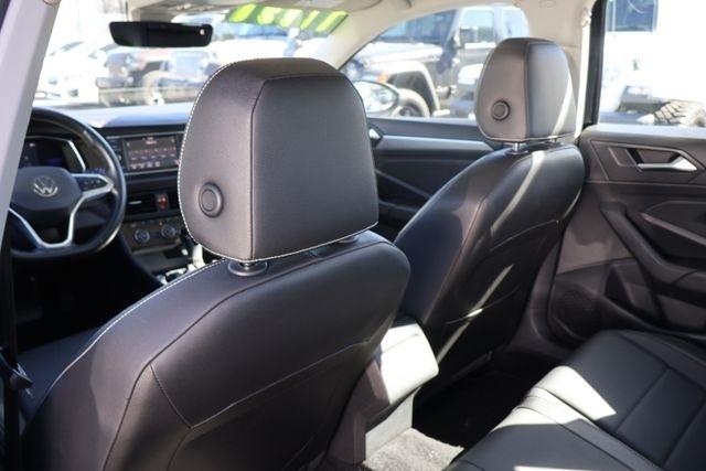 Volkswagen Jetta  2022