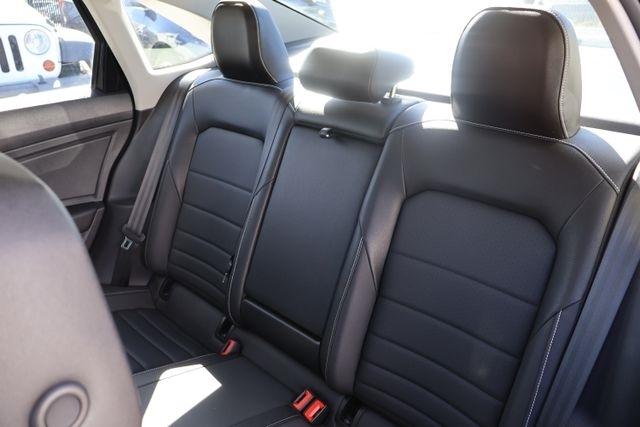 Volkswagen Jetta  2022