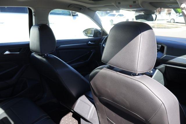 Volkswagen Jetta  2022