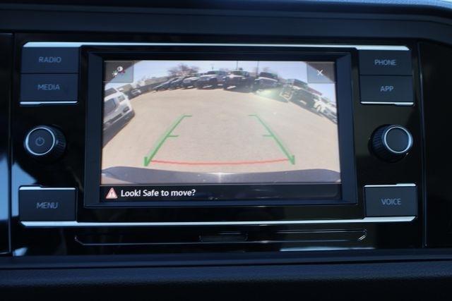 Volkswagen Jetta  2022