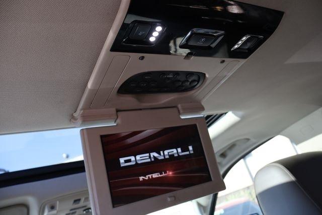 GMC Yukon XL  2016