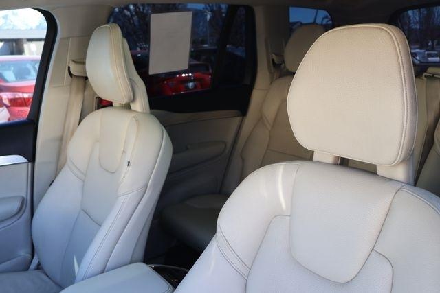 Volvo XC90  2017