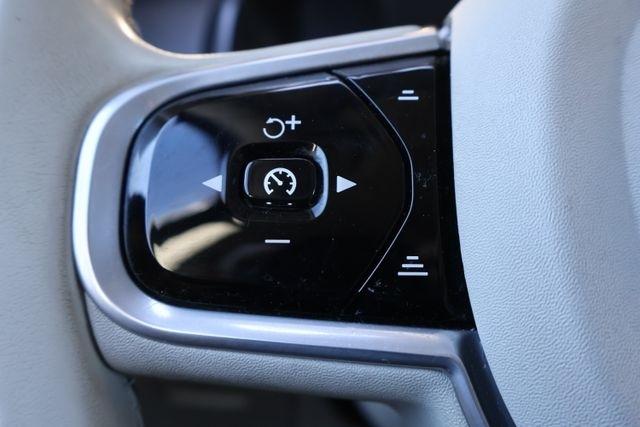 Volvo XC90  2017