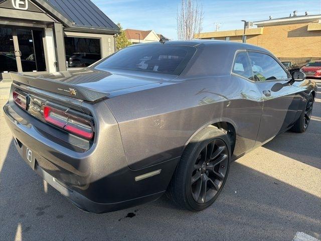 Dodge Challenger  2021