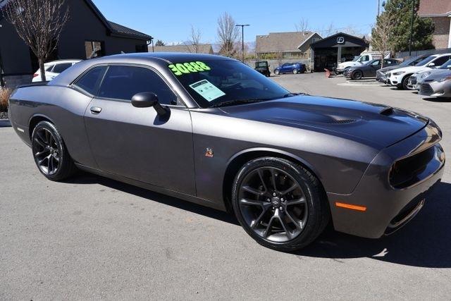 Dodge Challenger  2021