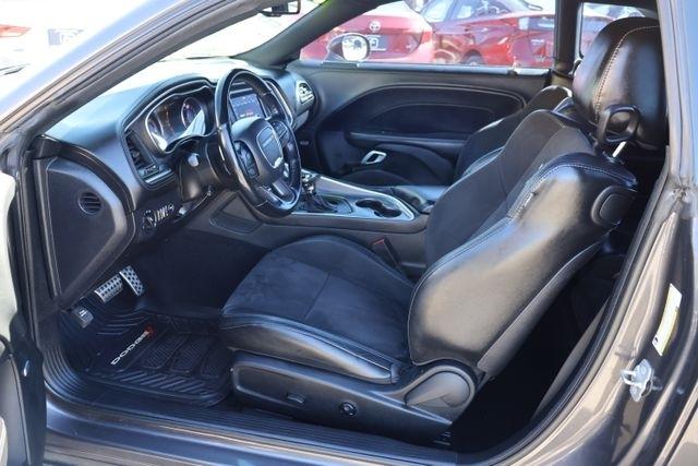 Dodge Challenger  2021