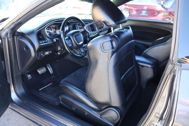 Dodge Challenger  2021