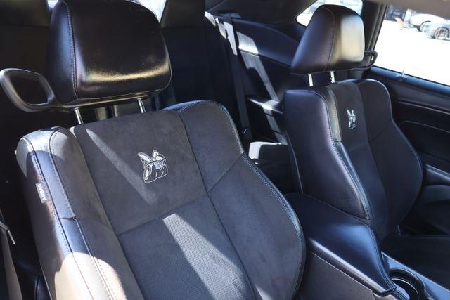 Dodge Challenger  2021