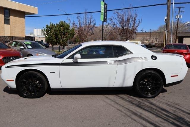 Dodge Challenger  2017