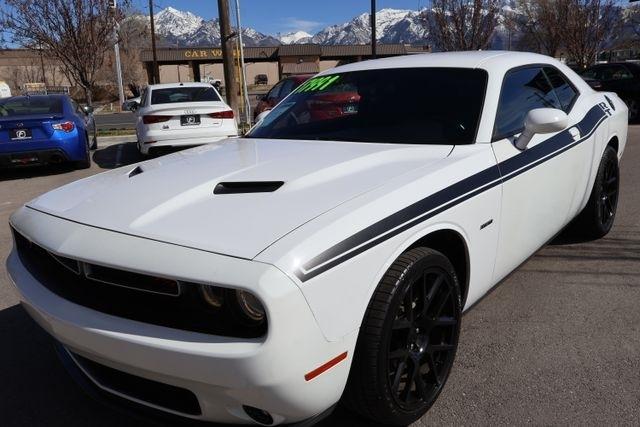 Dodge Challenger  2017
