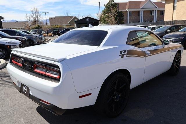 Dodge Challenger  2017