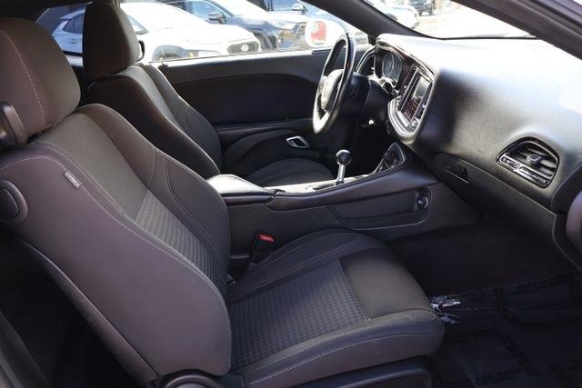 Dodge Challenger  2017