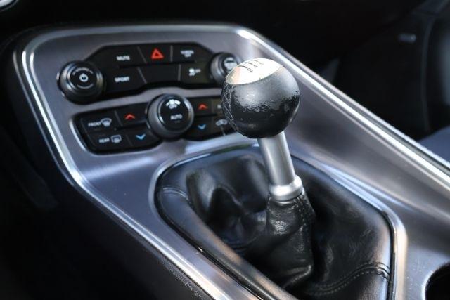 Dodge Challenger  2017