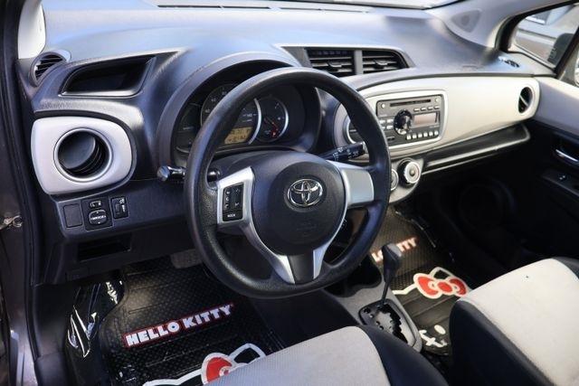 Toyota Yaris  2013