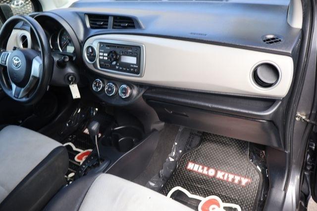 Toyota Yaris  2013