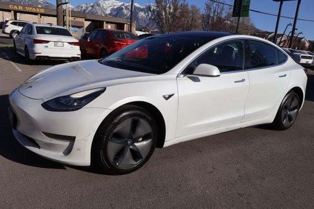 Tesla Model 3  2020