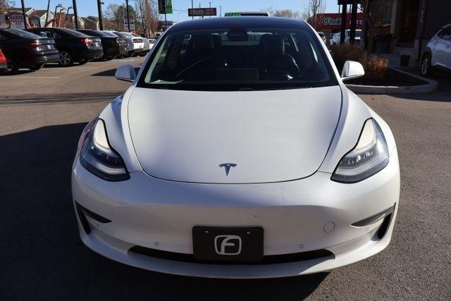 Tesla Model 3  2020