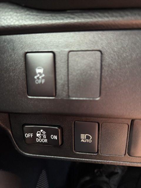 Toyota Tacoma 4WD  2021