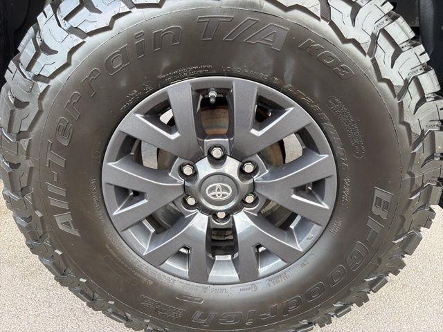 Toyota Tacoma 4WD  2021