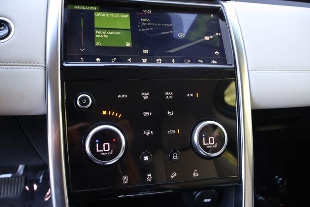 Land Rover Discovery Sport  2020