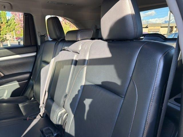 Toyota Highlander  2015