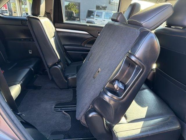 Toyota Highlander  2015