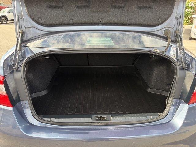 Subaru Legacy  2017