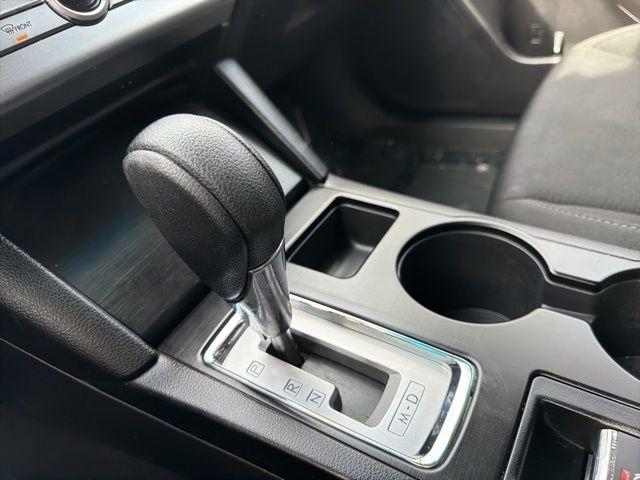 Subaru Legacy  2017