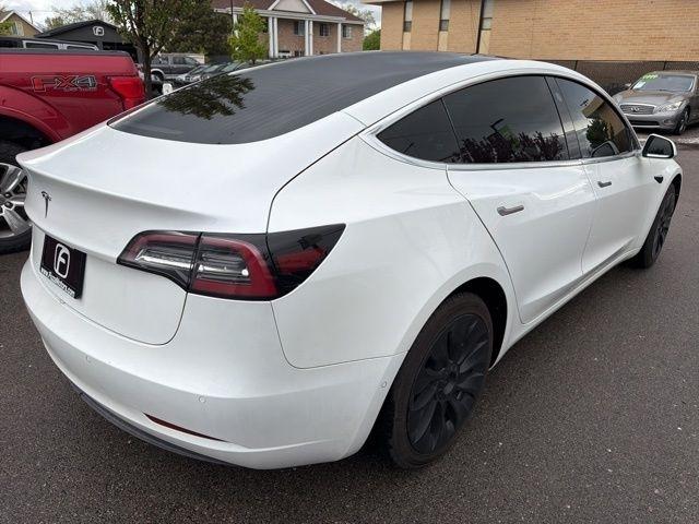 Tesla Model 3  2020