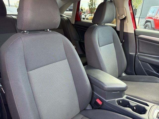 Volkswagen Jetta  2019