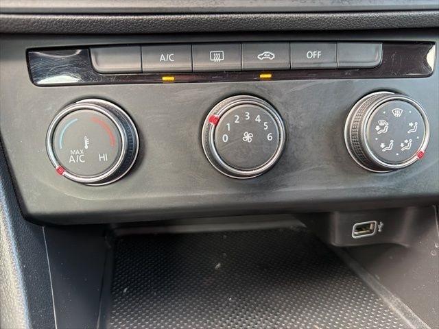 Volkswagen Jetta  2019