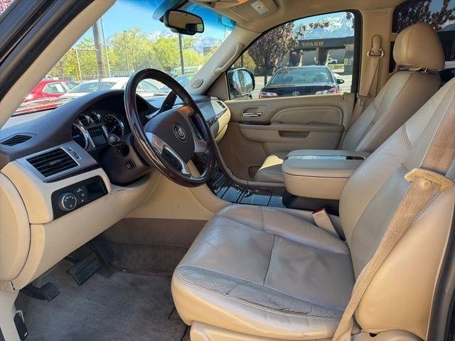 Cadillac Escalade ESV  2010