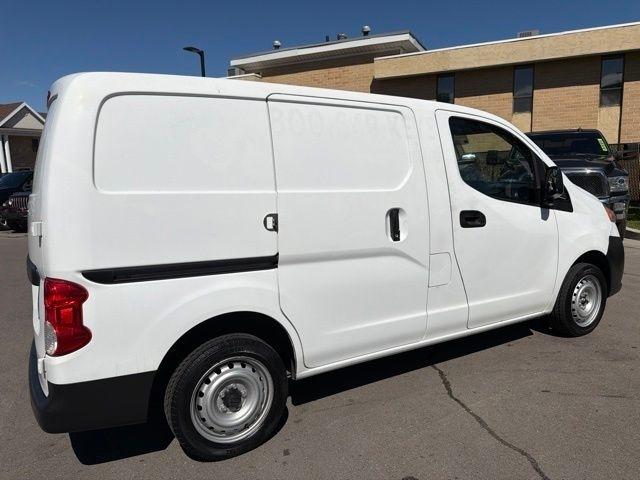 Nissan NV200  2016