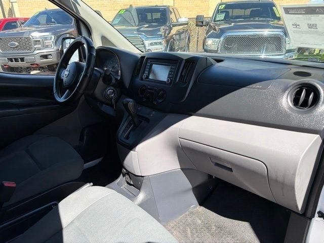 Nissan NV200  2016
