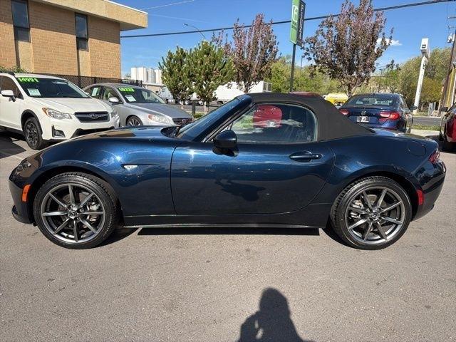 Mazda MX-5 Miata  2021