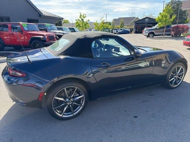 Mazda MX-5 Miata  2021