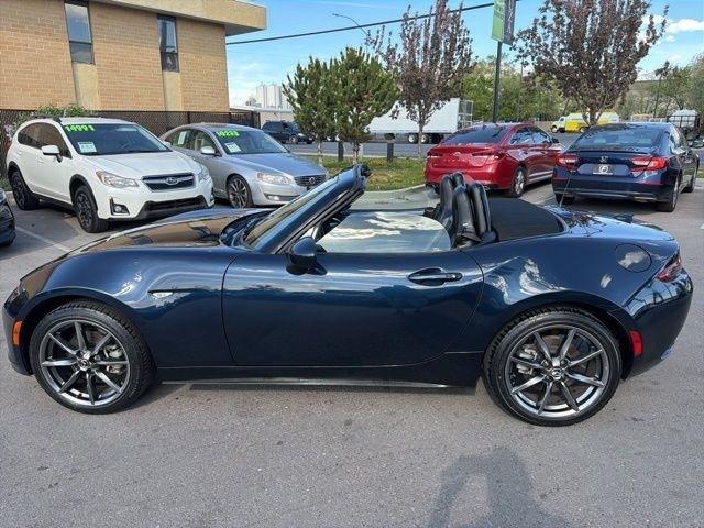 Mazda MX-5 Miata  2021