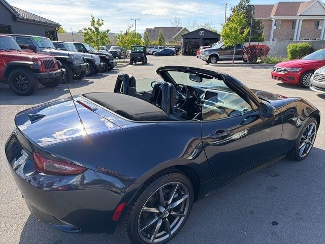 Mazda MX-5 Miata  2021