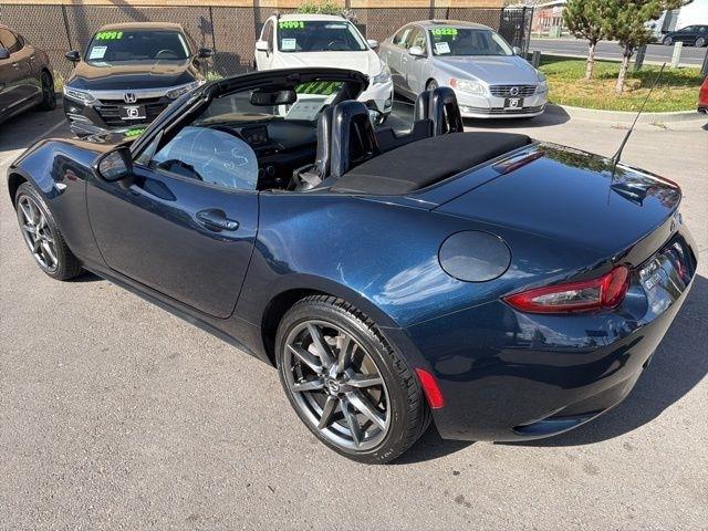 Mazda MX-5 Miata  2021