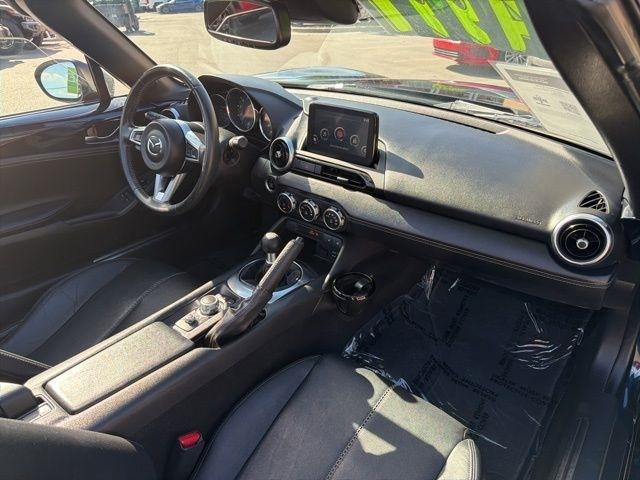 Mazda MX-5 Miata  2021