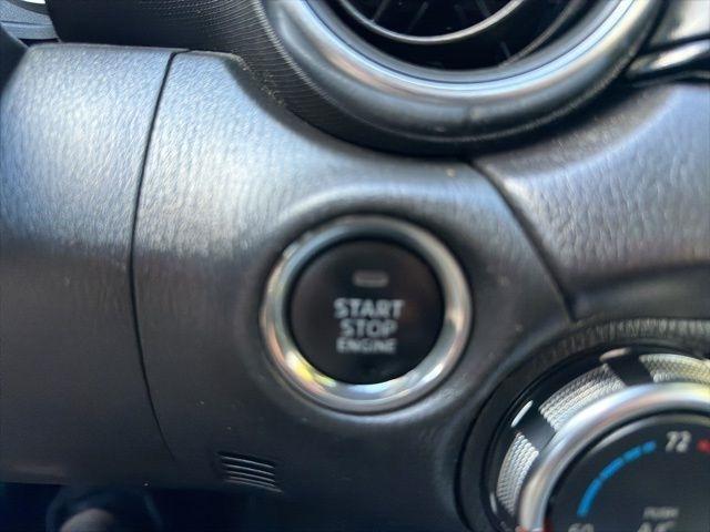 Mazda MX-5 Miata  2021