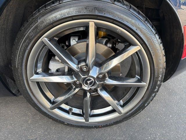 Mazda MX-5 Miata  2021